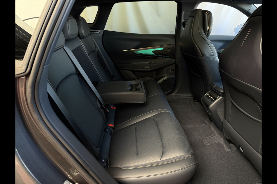 Lynk & Co 08 Lynk & Co 08 MORE PHEV PANO MATRIX LED HARMAN KARDON 360°CAM | PHEV