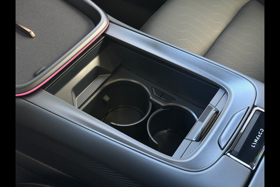 Lynk & Co 08 200KM ELEKTRISCH PHEV DIRECT LEVERBAAR • Massage Stoelen • Verwarmd/Ventilatie • Panorama • Matrix LED • Harman Kardon • 360° Ca PHEV