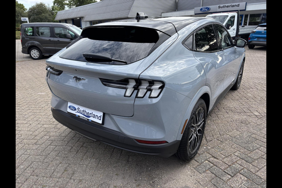 Ford Mustang Mach-E Extended Premium RWD 88 kWh | SCI | VOORRAAD | Glacier Grey | Panoramadak | Elektrische achterklep | Bang&Olufsen