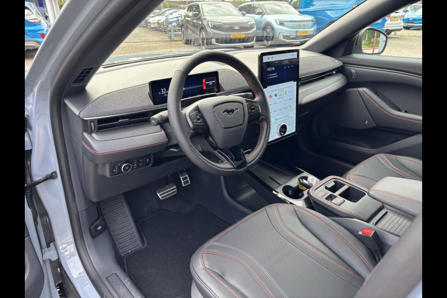 Ford Mustang Mach-E Extended Premium RWD 88 kWh | SCI | VOORRAAD | Glacier Grey | Panoramadak | Elektrische achterklep | Bang&Olufsen