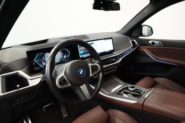 BMW X5 xDrive50e Launch Edition Panoramadak Leder M-Sport Pro Trekhaak Head-Up