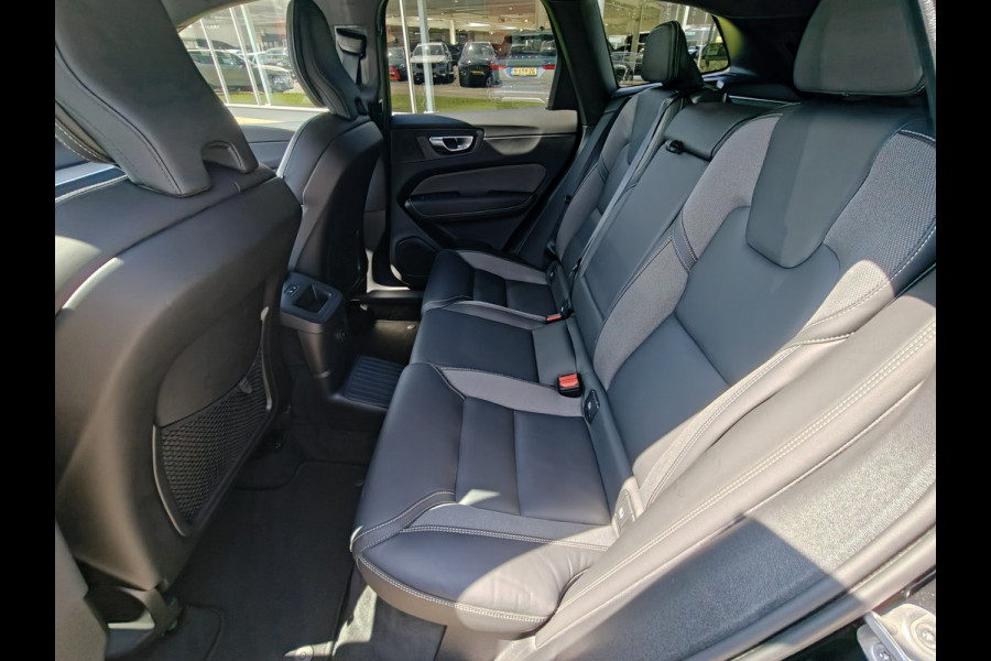 Volvo XC60 T6 350PK Plug-in hybrid AWD Plus Black Edition | Trekhaak | BLIS | ACC | PDC V+A | Camera Achter | Elektr. Stoelen | Carplay