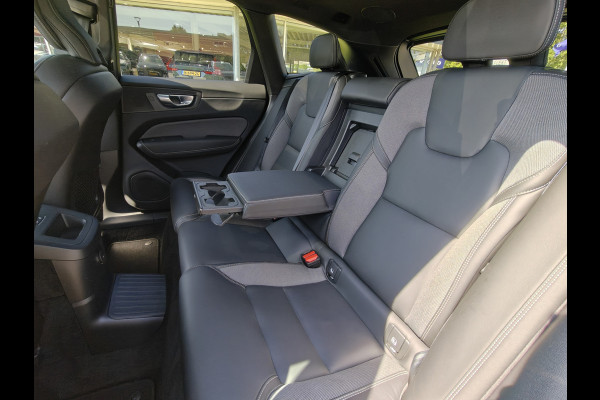 Volvo XC60 T6 350PK Plug-in hybrid AWD Plus Black Edition | Trekhaak | BLIS | ACC | PDC V+A | Camera Achter | Elektr. Stoelen | Carplay