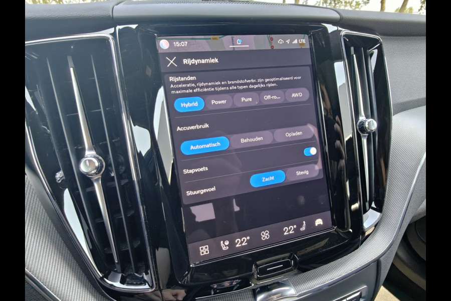 Volvo XC60 T6 350PK Plug-in hybrid AWD Plus Black Edition | Trekhaak | BLIS | ACC | PDC V+A | Camera Achter | Elektr. Stoelen | Carplay