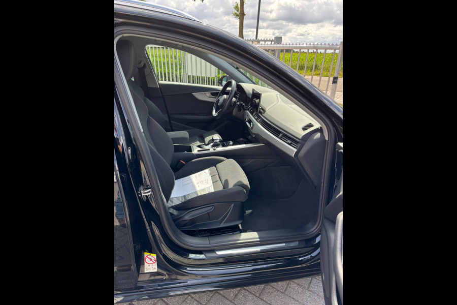 Audi A4 Avant 35 TFSI Business Edition ELEC.AKLEP/DIG COCKPIT/PDC.