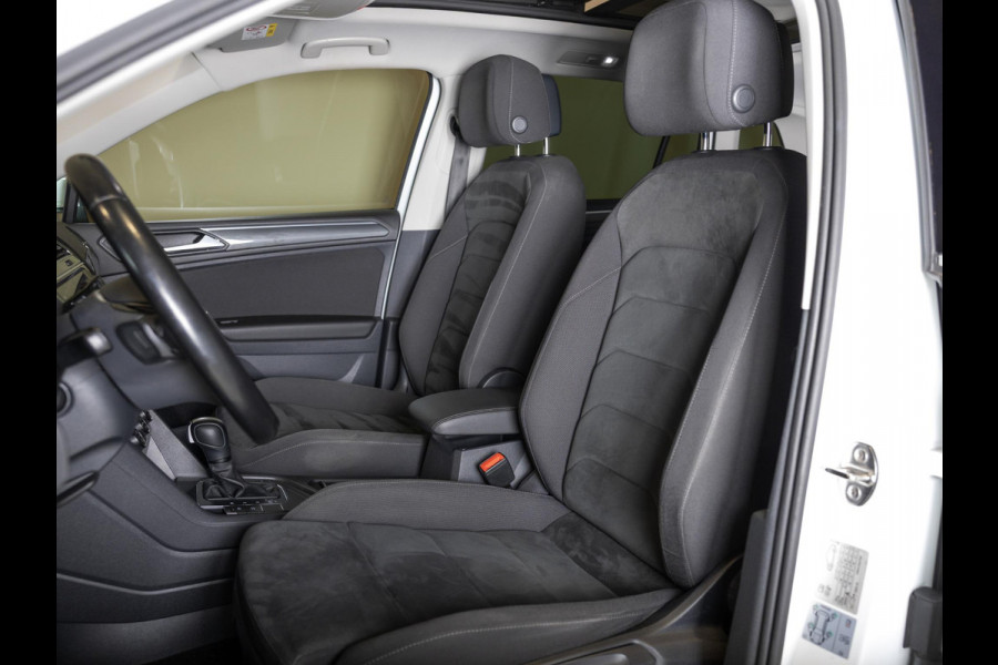 Volkswagen Tiguan 1.5 TSI ACT R-Line Highline / 150pk / Panorama dak / Trekhaak / NAP / Stoelverwarming / Voorruit verwarming /