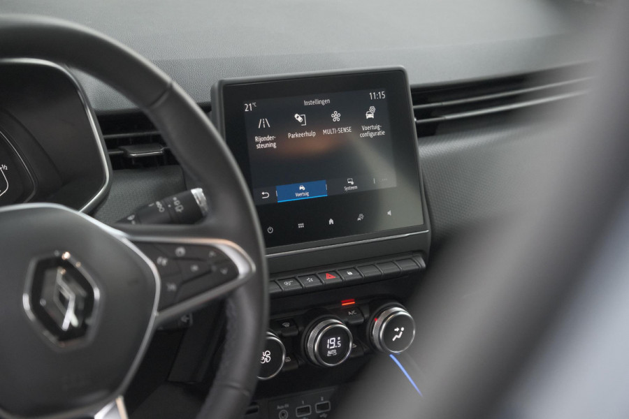 Renault Clio 1.0 TCe Intens | Trekhaak | Parkeersensoren | Climate Control | Apple Carplay