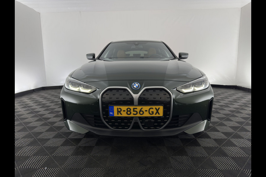 BMW i4 eDrive40 84 kWh [3-Fase] (INCL.BTW) *LEATHER | FULL-LED | ADAPTIVE-CRUISE | HEATED-SPORTSEATS | WIDESCREEN-DIGI-COCKPIT | CAMERA | DAB+ | PRIVACY-GLASS | NAVI-FULLMAP | ECC | PDC | 17''ALU | TOWBAR*