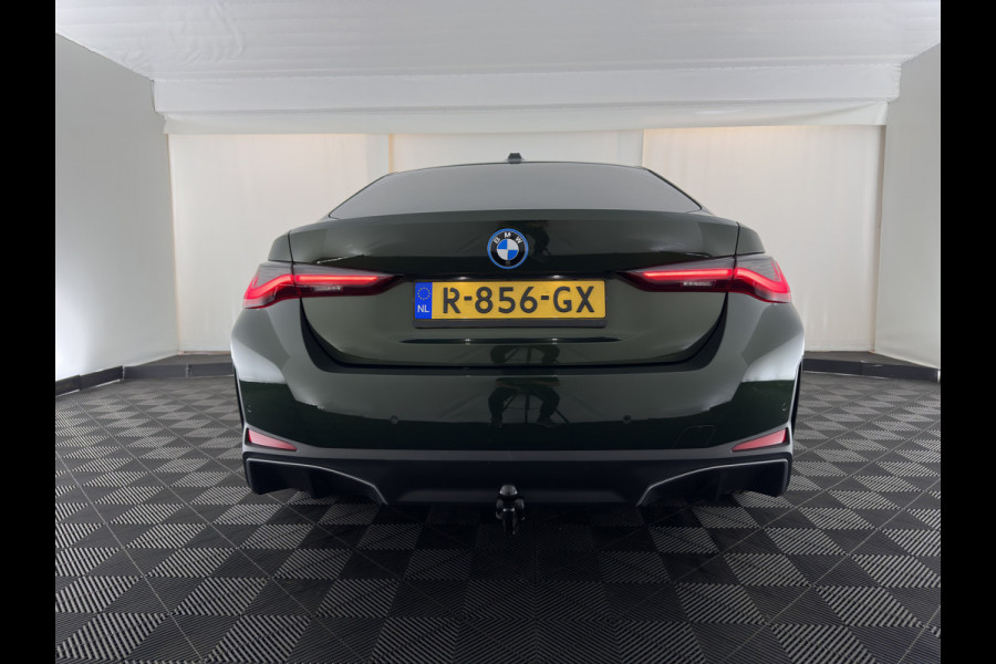 BMW i4 eDrive40 84 kWh [3-Fase] (INCL.BTW) *LEATHER | FULL-LED | ADAPTIVE-CRUISE | HEATED-SPORTSEATS | WIDESCREEN-DIGI-COCKPIT | CAMERA | DAB+ | PRIVACY-GLASS | NAVI-FULLMAP | ECC | PDC | 17''ALU | TOWBAR*
