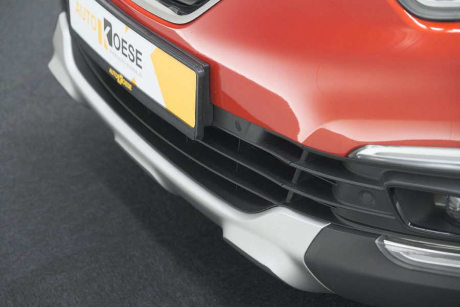 Renault Captur TCe 120 Intens | Trekhaak | Navigatie | Camera | Dodehoek Detectie