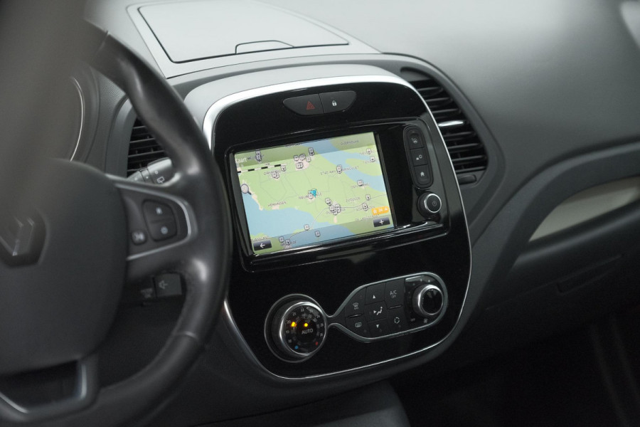 Renault Captur TCe 120 Intens | Trekhaak | Navigatie | Camera | Dodehoek Detectie
