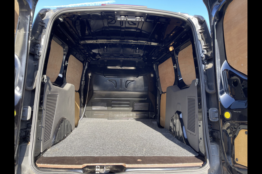 Ford Transit Connect 1.5 EcoBlue L2 Trend / vaste prijs rijklaar € 11.950 ex btw / distributie riem compleet vervangen / lease vanaf € 256 / airco / cruise / trekhaak / 17 inch velgen / euro 6 diesel