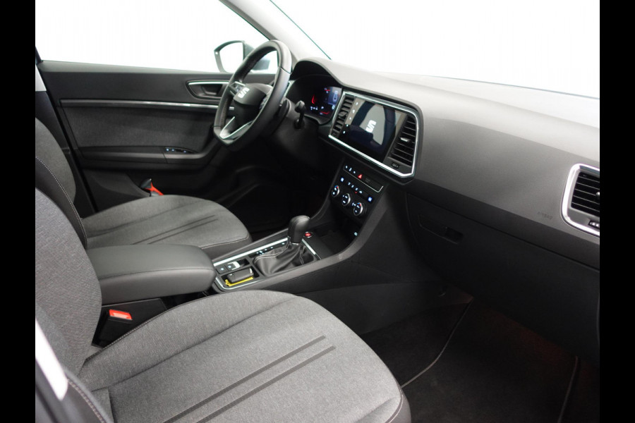 Seat Ateca 1.5 TSI Style DSG Business Intense Climate Control Cruise Control Navigatie Apple Carplay/Android Auto Virtual Cockpit Privacy Glass PDC VA Camera