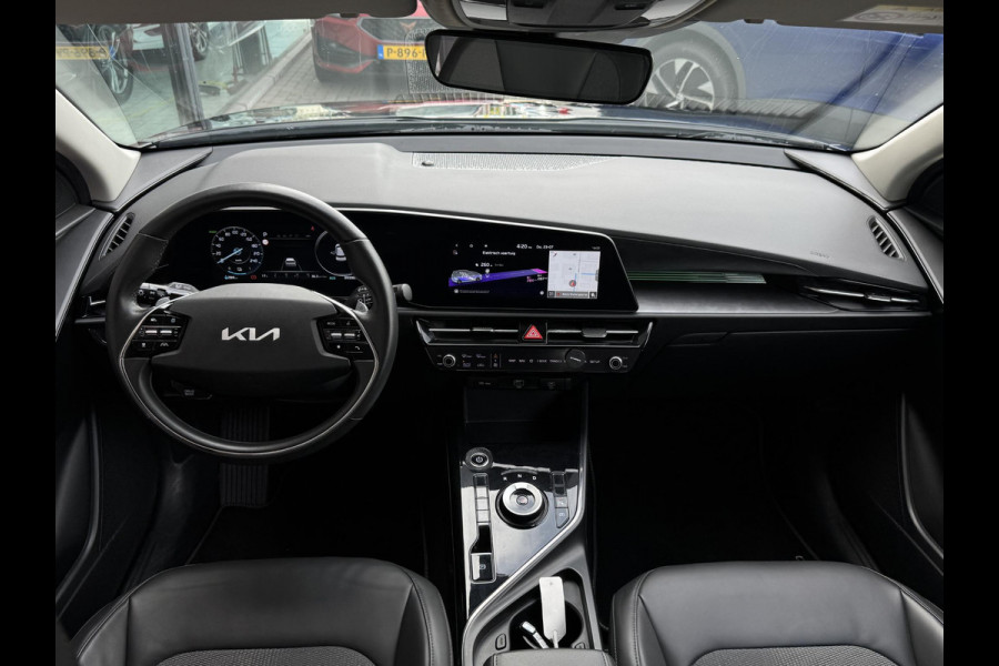 Kia Niro EV DynamicLine 64.8 kWh NL-AUTO | 1/2 LEDER | NIEUW MODEL | CAMERA | SOH 100%