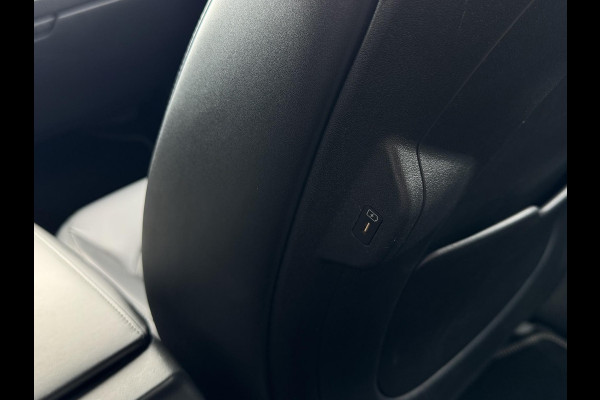 Kia Niro EV DynamicLine 64.8 kWh NL-AUTO | 1/2 LEDER | NIEUW MODEL | CAMERA | SOH 100%