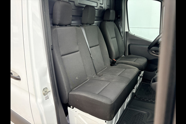 Mercedes-Benz eSprinter eSprinter 312 55kWh L2H2 Elektrisch 145km WLTP 93,7% (SOH) 80kw Snelladen Climate Control Camera