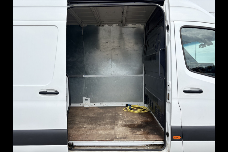Mercedes-Benz eSprinter eSprinter 312 55kWh L2H2 Elektrisch 145km WLTP 93,7% (SOH) 80kw Snelladen Climate Control Camera
