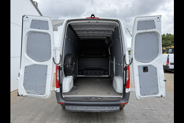 Mercedes-Benz eSprinter eSprinter 312 55kWh L2H2 Elektrisch 145km WLTP 93.3% (SOH) 80kw Snelladen Climate Control Camera