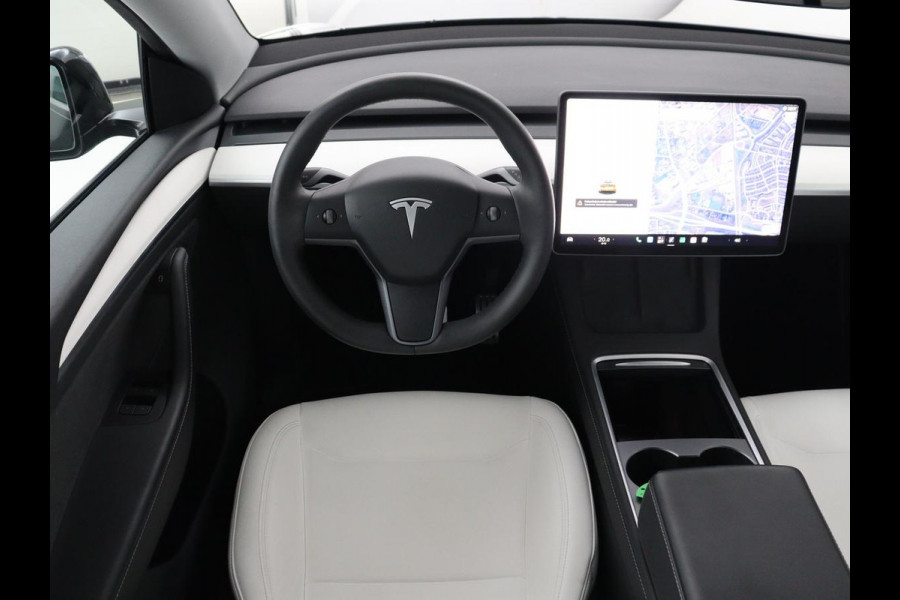 Tesla Model Y Performance AWD 75 kWh | SOH 94.8% | Traffic-Aware Cruise control | Leder | Achterbank verwarming | 21'' | Full LED | Panoramadak |