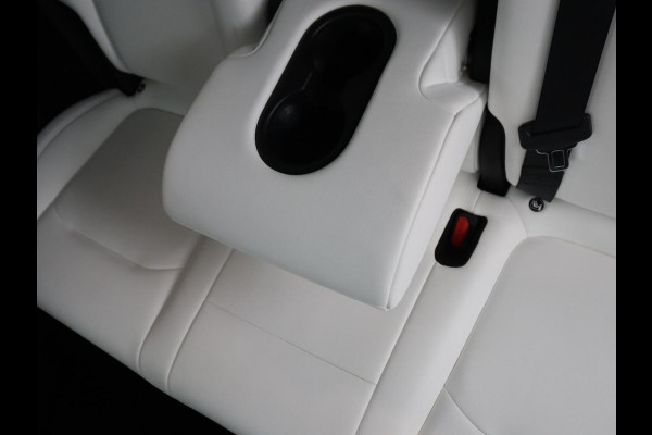 Tesla Model Y Performance AWD 75 kWh | SOH 94.8% | Traffic-Aware Cruise control | Leder | Achterbank verwarming | 21'' | Full LED | Panoramadak |