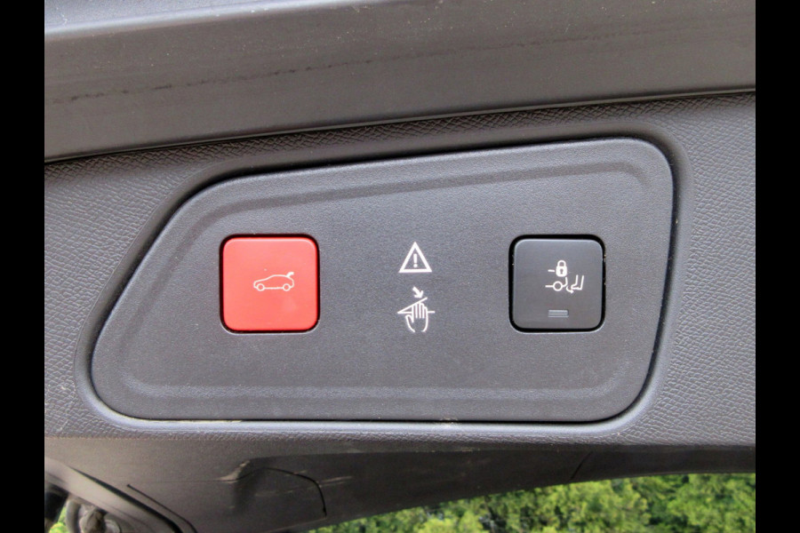 Peugeot 3008 1.2 PureTech Allure * Trekhaak * 360cam *