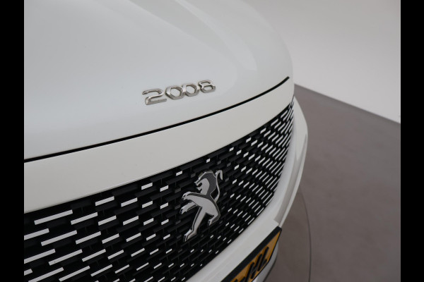 Peugeot e-2008 EV ALLURE 50 kWh + CAMERA | LED | PRIVACY | APPLE CARPLAY | ANDROID AUTO