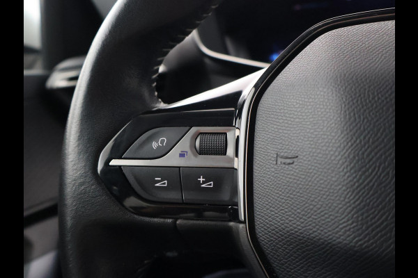 Peugeot e-2008 EV ALLURE 50 kWh + CAMERA | LED | PRIVACY | APPLE CARPLAY | ANDROID AUTO