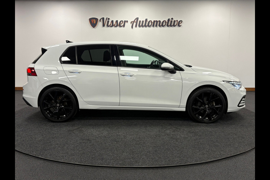 Volkswagen Golf 1.5 eTSI Life Business*Winter-Pakket*Led*Automaat*Apple-Carplay*