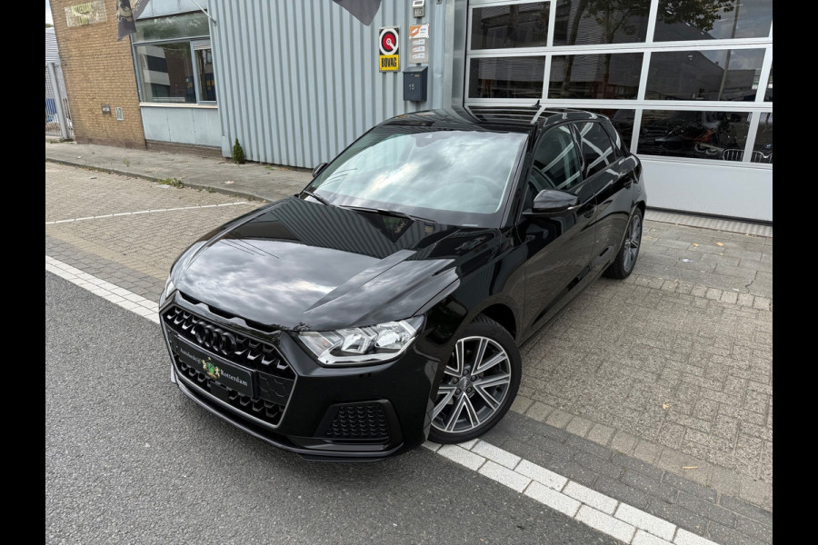 Audi A1 SPORTBACK 30 TFSI ECC/PDC V&A/LMV-17/Apple CarPlay