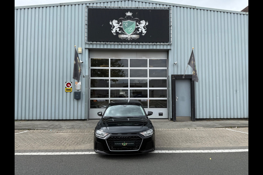 Audi A1 SPORTBACK 30 TFSI ECC/PDC V&A/LMV-17/Apple CarPlay