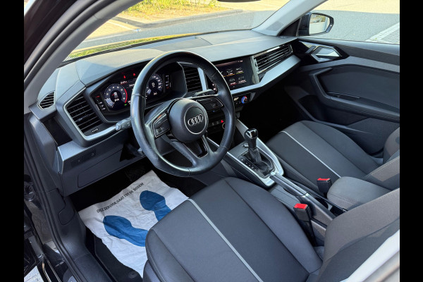 Audi A1 SPORTBACK 30 TFSI ECC/PDC V&A/LMV-17/Apple CarPlay