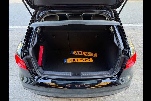 Audi A1 SPORTBACK 30 TFSI ECC/PDC V&A/LMV-17/Apple CarPlay