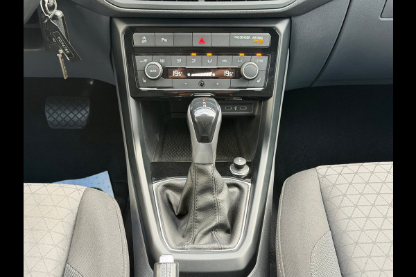 Volkswagen T-Cross 1.0 TSI Life Business Automaat 110Pk / Navi Carplay / Camera / Climate / Cruise / 16".