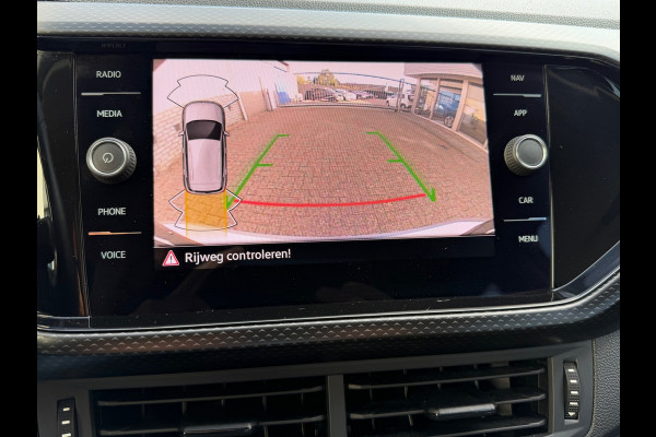 Volkswagen T-Cross 1.0 TSI Life Business Automaat 110Pk / Navi Carplay / Camera / Climate / Cruise / 16".