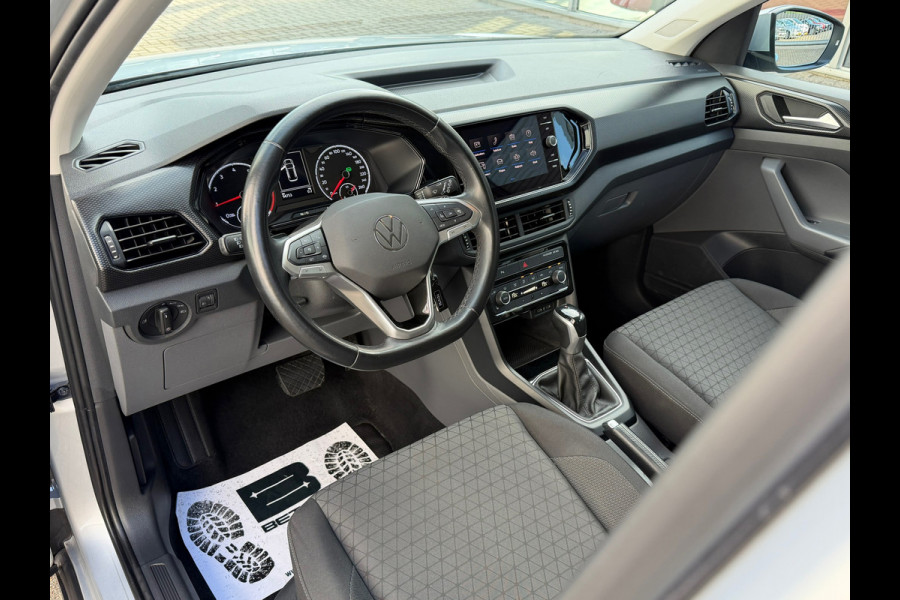 Volkswagen T-Cross 1.0 TSI Life Business Automaat 110Pk / Navi Carplay / Camera / Climate / Cruise / 16".
