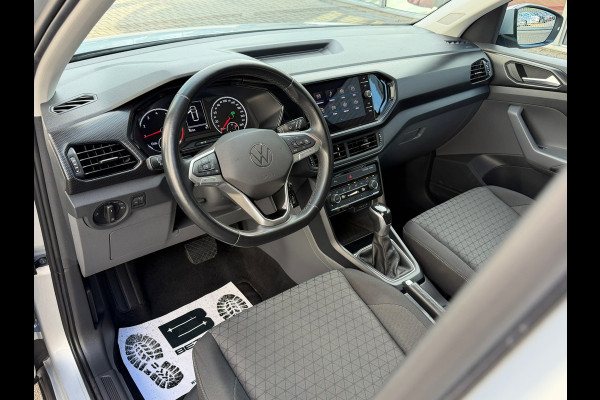 Volkswagen T-Cross 1.0 TSI Life Business Automaat 110Pk / Navi Carplay / Camera / Climate / Cruise / 16".