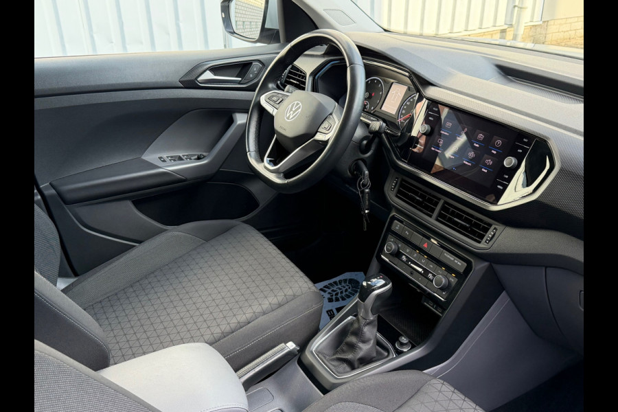 Volkswagen T-Cross 1.0 TSI Life Business Automaat 110Pk / Navi Carplay / Camera / Climate / Cruise / 16".