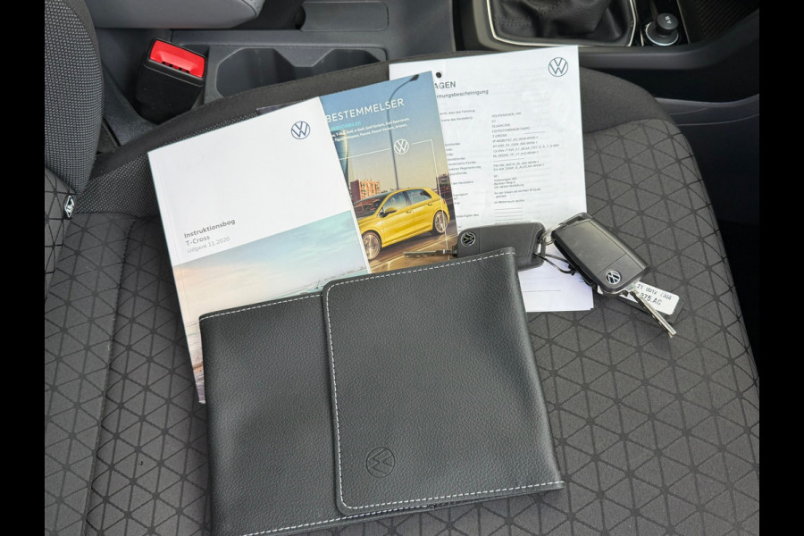 Volkswagen T-Cross 1.0 TSI Life Business Automaat 110Pk / Navi Carplay / Camera / Climate / Cruise / 16".