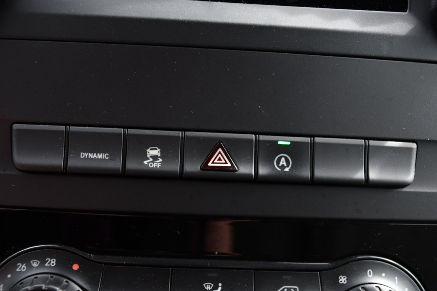 Mercedes-Benz Vito 116 CDI L2 Black Edition Cruise, Carplay, LED, 164pk, Sensoren, Multimedia, Automaat, NAVI, Uniek!