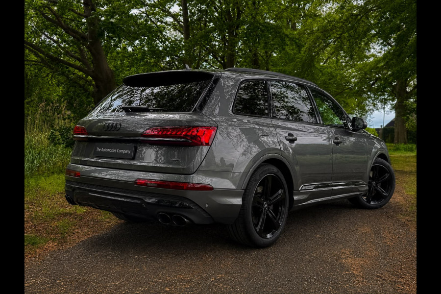 Audi Q7 55 TFSI e quattro|SLine|Panorama|NightVis|22"|Trekhaak|Dealer
