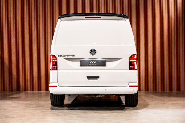 Volkswagen Transporter T6.1 2.0 TDI 150 PK DSG L2H1 | BOTT Inrichting | Bi-Xenon | Camera | CarPlay | Navigatie | Stoelverwarming | Climate control | Cruise control | Dealer onderhouden | Nieuwe APK