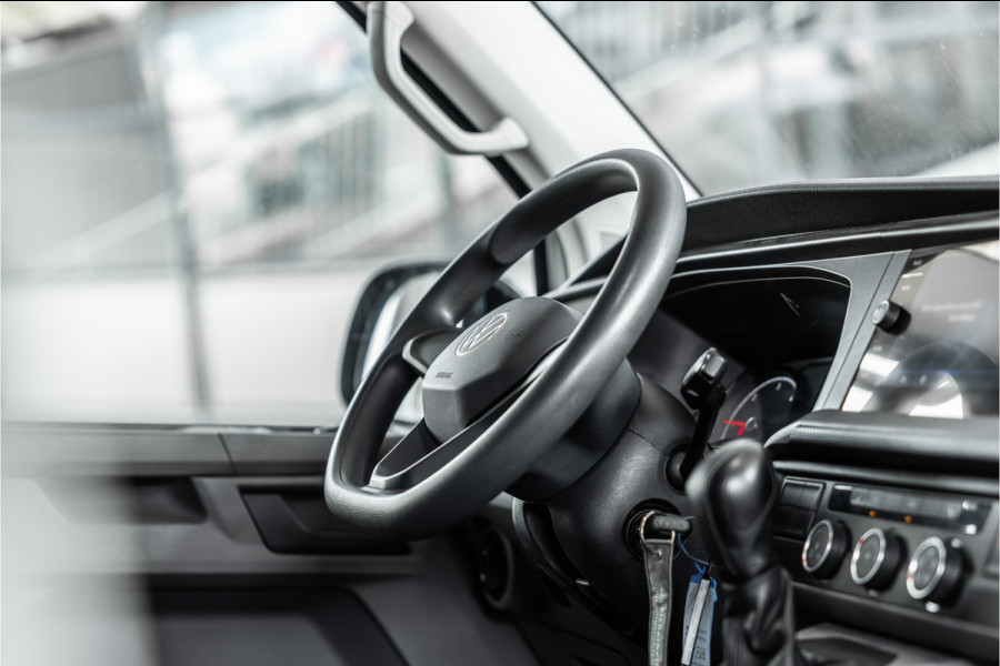 Volkswagen Transporter T6.1 2.0 TDI 150 PK DSG L2H1 | BOTT Inrichting | Bi-Xenon | Camera | CarPlay | Navigatie | Stoelverwarming | Climate control | Cruise control | Dealer onderhouden | Nieuwe APK