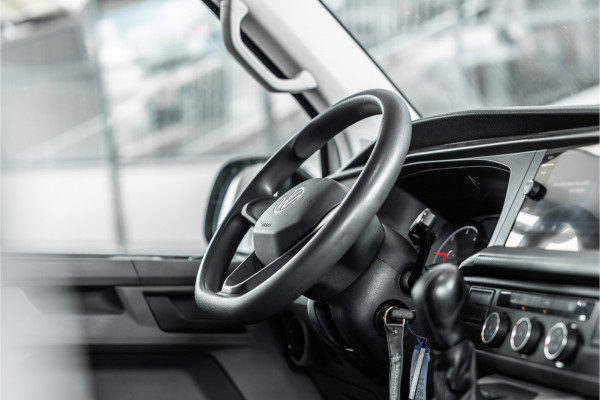 Volkswagen Transporter T6.1 2.0 TDI 150 PK DSG L2H1 | BOTT Inrichting | Bi-Xenon | Camera | CarPlay | Navigatie | Stoelverwarming | Climate control | Cruise control | Dealer onderhouden | Nieuwe APK