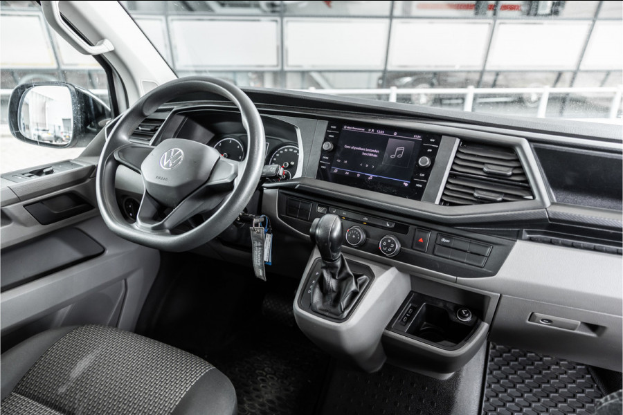 Volkswagen Transporter T6.1 2.0 TDI 150 PK DSG L2H1 | BOTT Inrichting | Bi-Xenon | Camera | CarPlay | Navigatie | Stoelverwarming | Climate control | Cruise control | Dealer onderhouden | Nieuwe APK