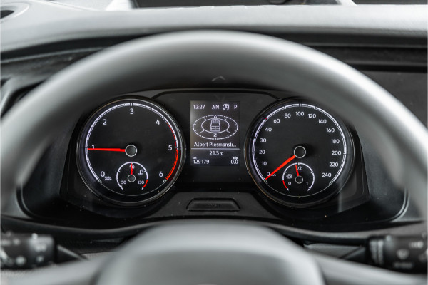 Volkswagen Transporter T6.1 2.0 TDI 150 PK DSG L2H1 | BOTT Inrichting | Bi-Xenon | Camera | CarPlay | Navigatie | Stoelverwarming | Climate control | Cruise control | Dealer onderhouden | Nieuwe APK