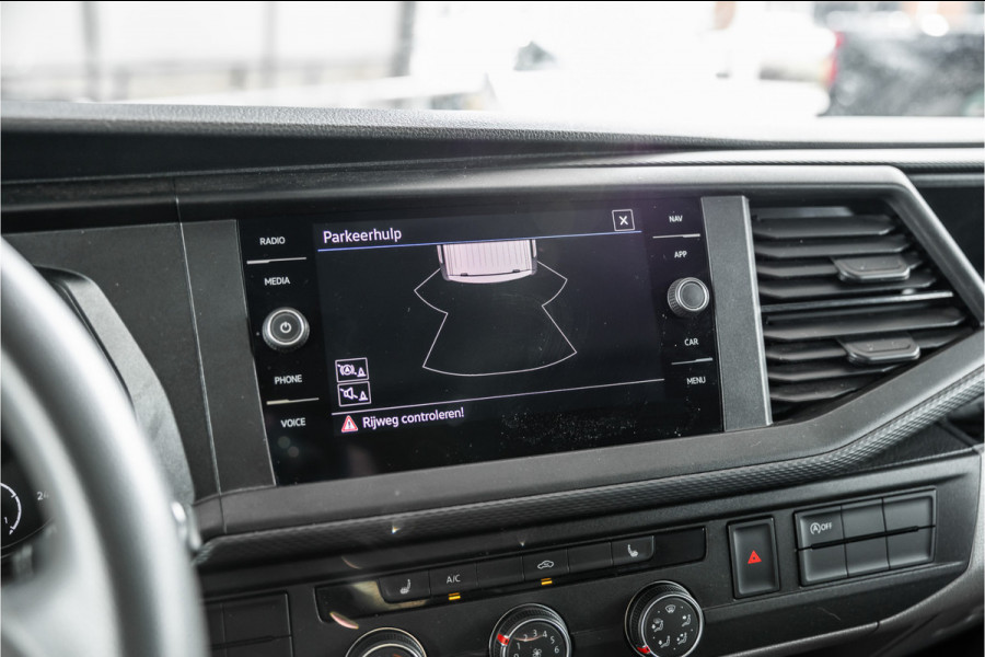 Volkswagen Transporter T6.1 2.0 TDI 150 PK DSG L2H1 | BOTT Inrichting | Bi-Xenon | Camera | CarPlay | Navigatie | Stoelverwarming | Climate control | Cruise control | Dealer onderhouden | Nieuwe APK