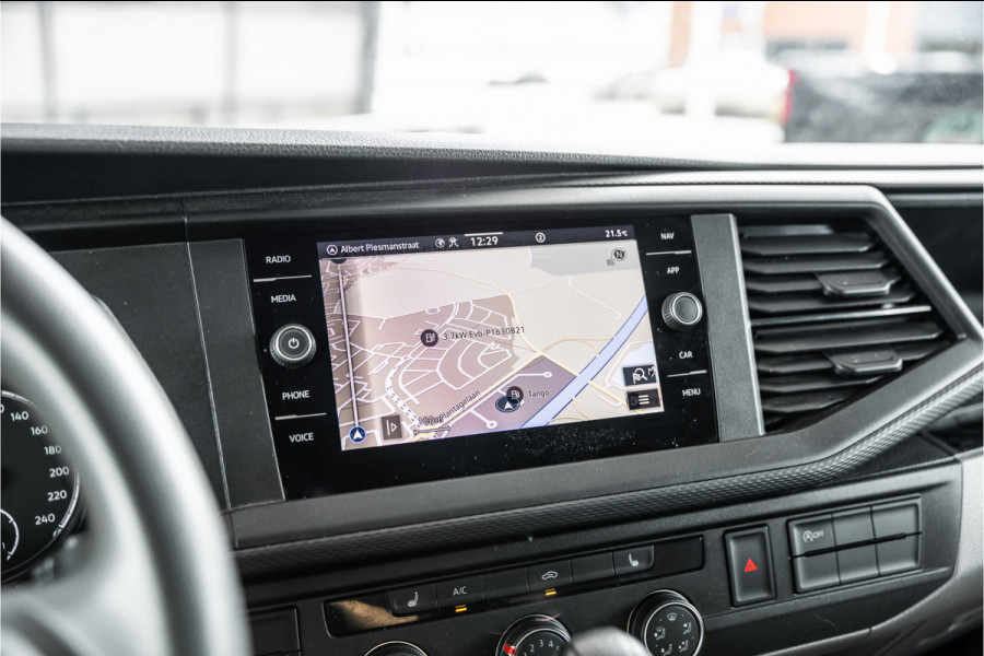 Volkswagen Transporter T6.1 2.0 TDI 150 PK DSG L2H1 | BOTT Inrichting | Bi-Xenon | Camera | CarPlay | Navigatie | Stoelverwarming | Climate control | Cruise control | Dealer onderhouden | Nieuwe APK
