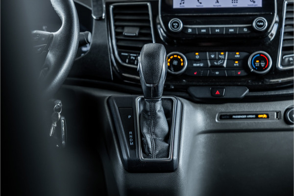 Ford Transit Custom 300 2.0 TDCI 170 PK L2H1 Limited DC | Bi-Xenon | ACC | L+R Schuifdeur | CarPlay | Camera | Stoelverwarming | Navigatie | Orig. NL Auto | 1e eigenaar | Nieuwe APK