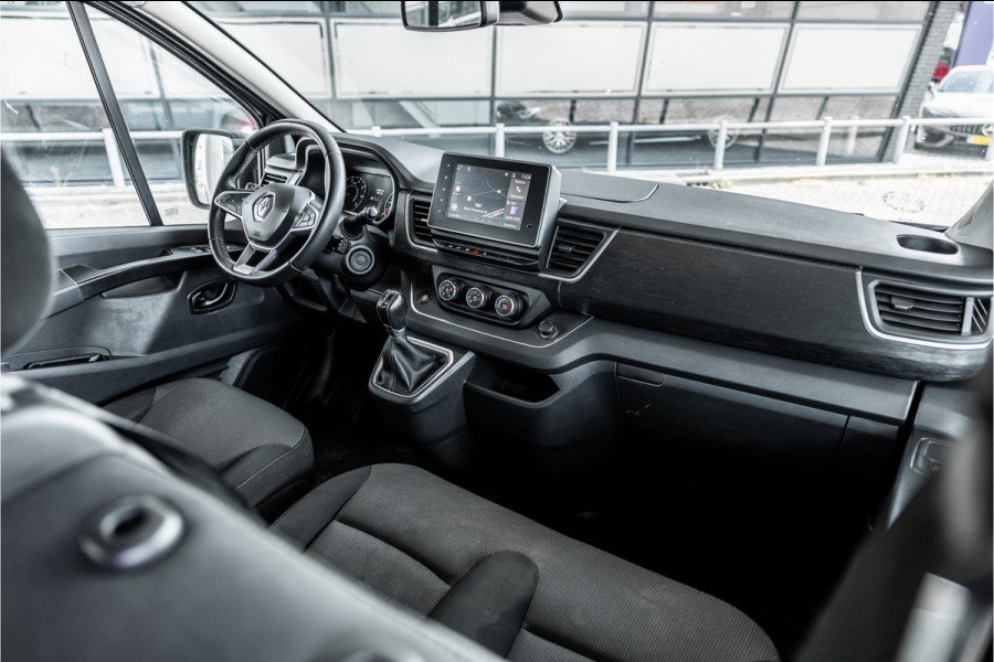 Renault Trafic 2.0 dCi 150 PK DC | Dubbel cabine | 6-Zitter | L+R Schuifdeur | Camera | Trekhaak | CarPlay | Navigatie | Nieuwe APK