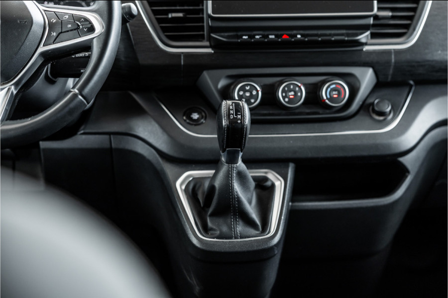 Renault Trafic 2.0 dCi 150 PK DC | Dubbel cabine | 6-Zitter | L+R Schuifdeur | Camera | Trekhaak | CarPlay | Navigatie | Nieuwe APK
